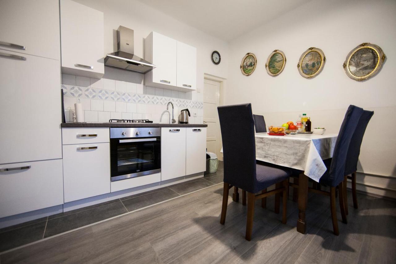 Apartman Kuca 150 Mala Subotica Exterior photo